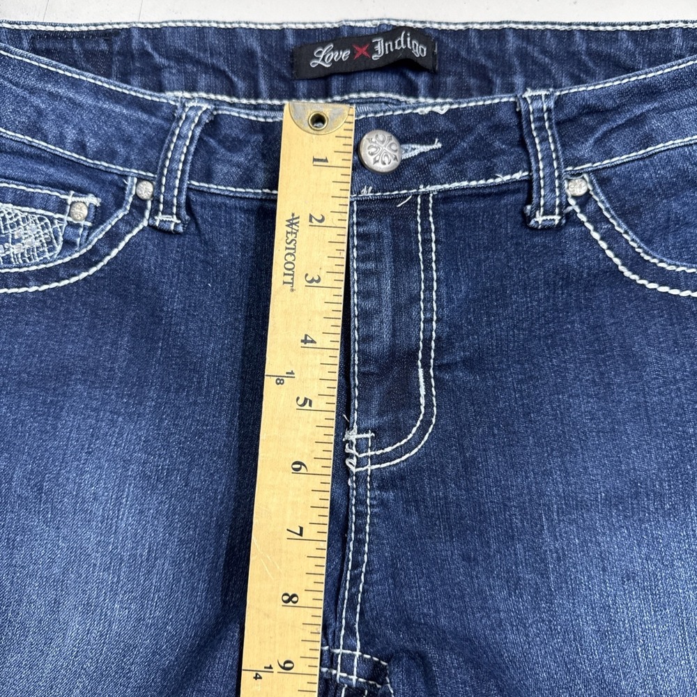 Love Indigo Premium Womens Shorts Rhinestone  Size 12 - Picture 6 of 7